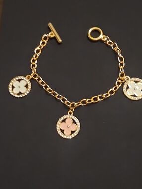 Gold Chain Bracelet with Pink and White Flower Charms